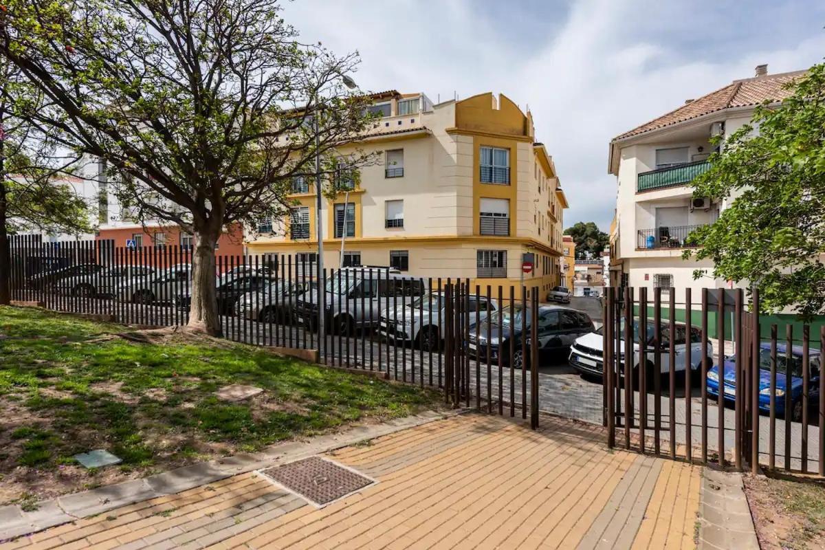 Lunaroom Center & Quiet Guesthouse Malaga Exterior photo